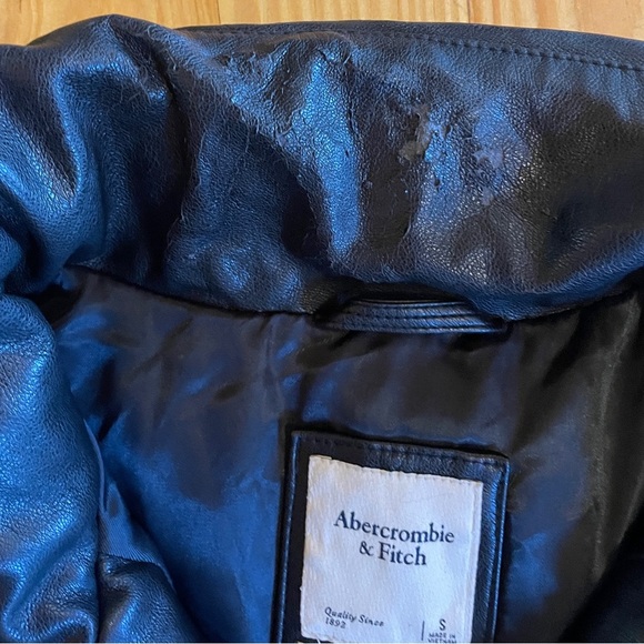 Abercrombie & Fitch Black Vegan Leather Jacket - Picture 3 of 4